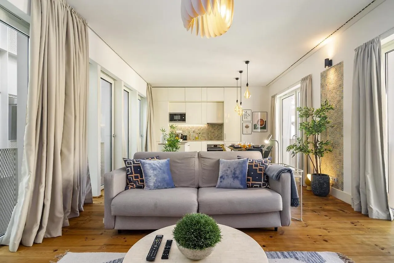 Whome | Ribeira 11 Design Apartment Lisbon